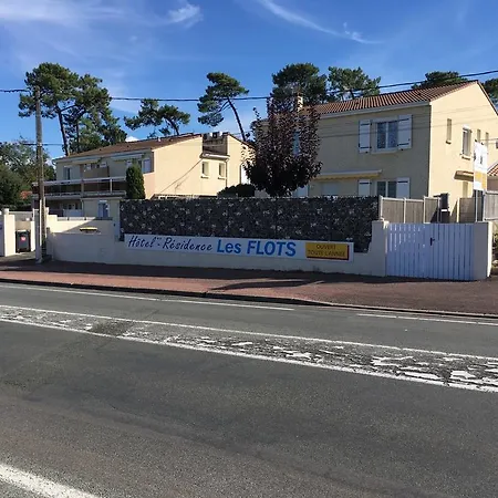 Szálloda Les Flots 2*