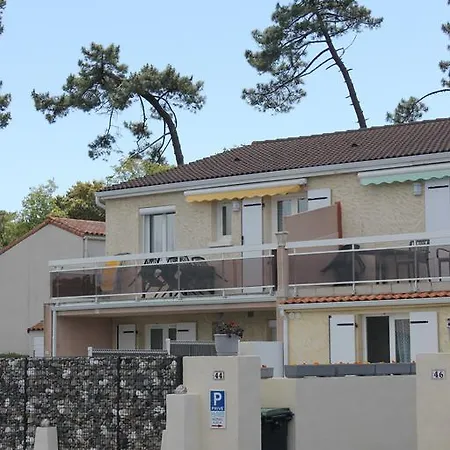 Résidence Les Flots Hotel 2*