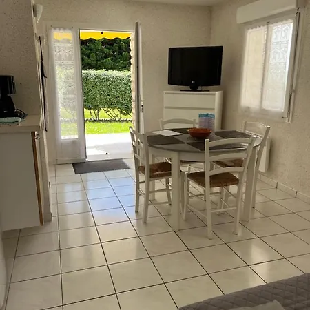 Résidence Les Flots Hotel