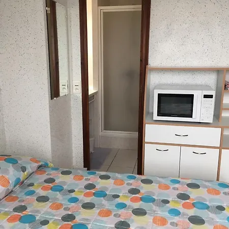 酒店 雷弗洛雷斯当斯酒店 2*