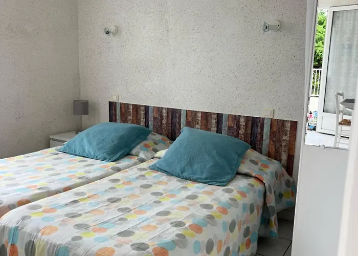 Hotel Les Flots Saint-Palais-sur-Mer