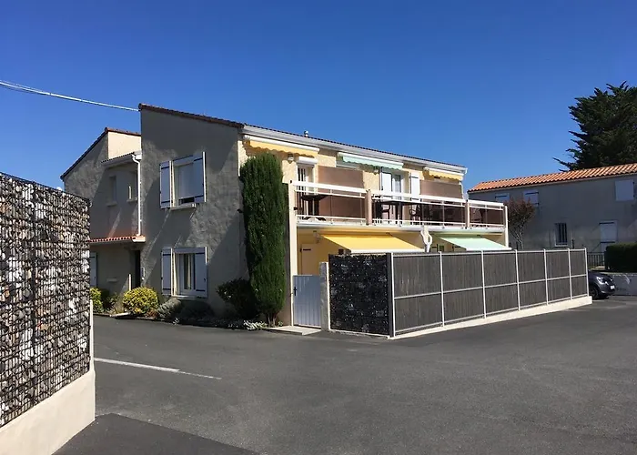 Hotel Les Flots Saint-Palais-sur-Mer